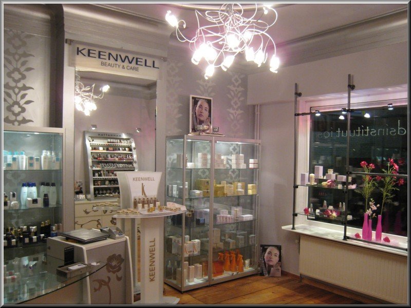 IOS winkel met Keenwell, Make-Up Studio, Herome, Sixtuwohl,  ...